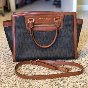 ❤️EUC❤️ Michael Kors Large Selma Tote w/CB Strap